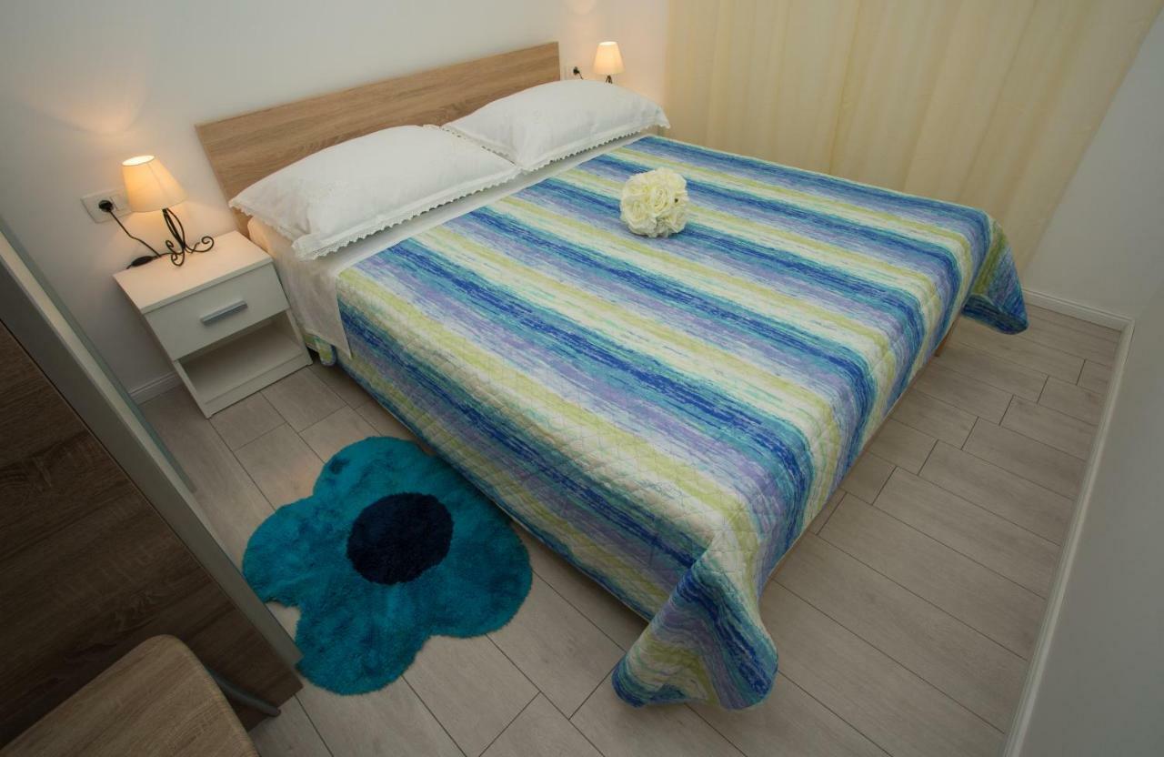 Apartments Kampanel Kastela Bagian luar foto