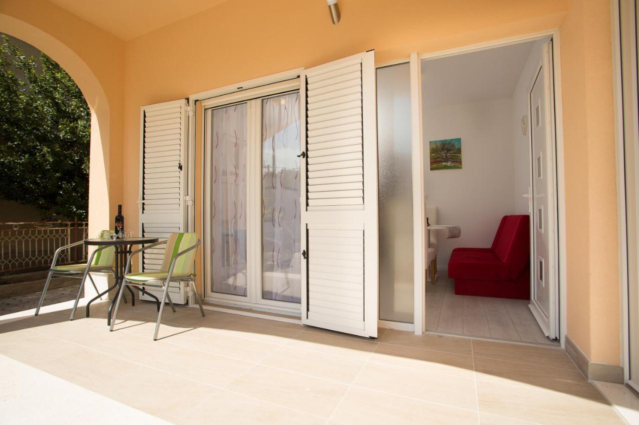 Apartments Kampanel Kastela Bagian luar foto
