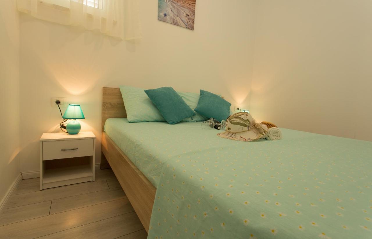Apartments Kampanel Kastela Bagian luar foto